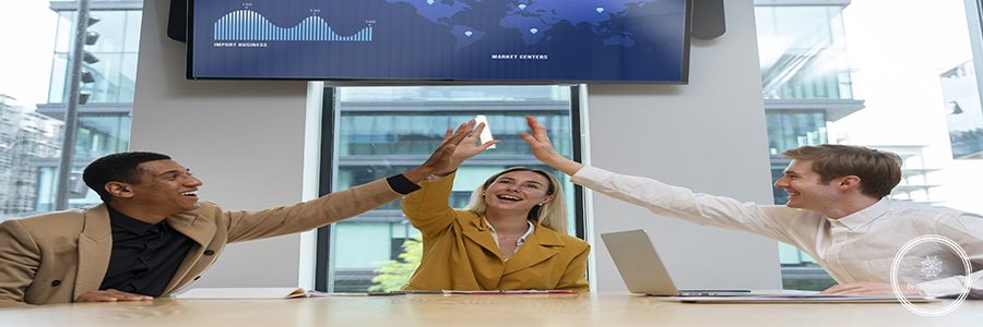business-colleagues-banner-concept-with-copy-space