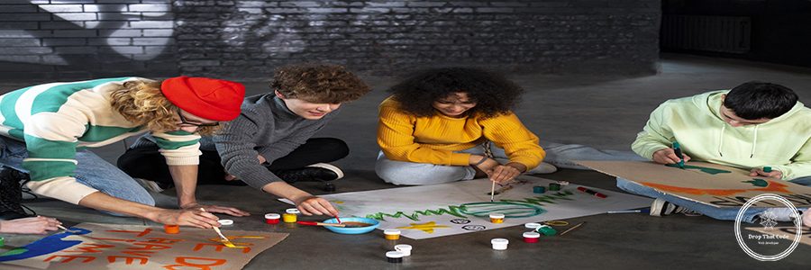 full-shot-people-making-banners-floor